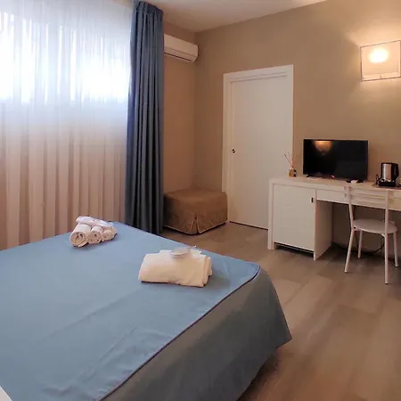 Hotel Cecina Beach-2