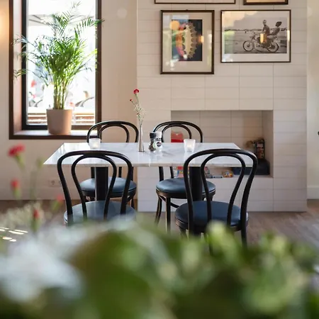 Cafe Koophandel-3