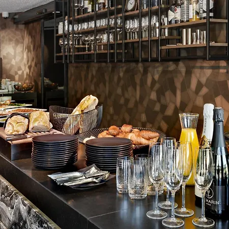 Le Petit Marin Boutique Hotel-2