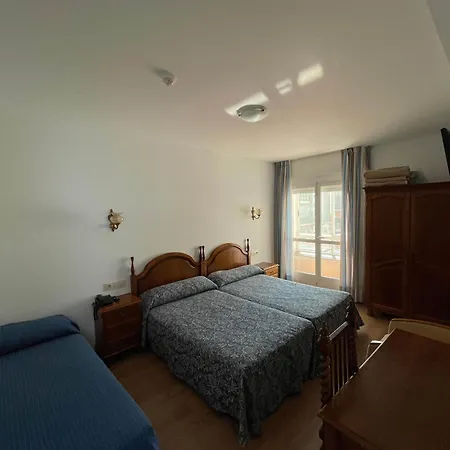 Hotel Amandi-3