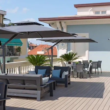 VI Suites-3