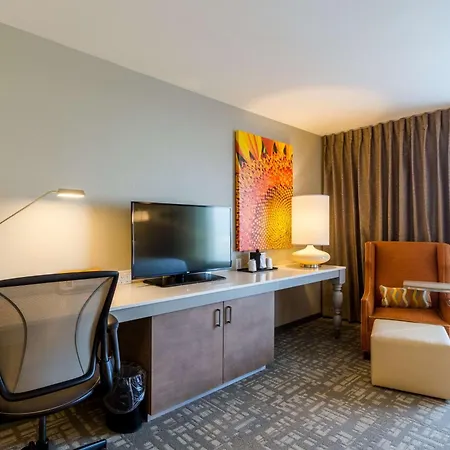 Hilton Garden Inn Salina-3