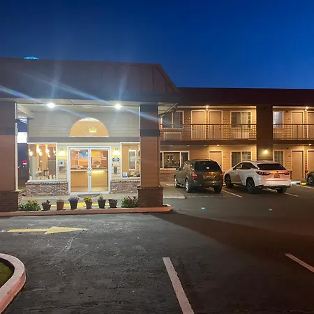 Days Inn By Wyndham Newport Or-2