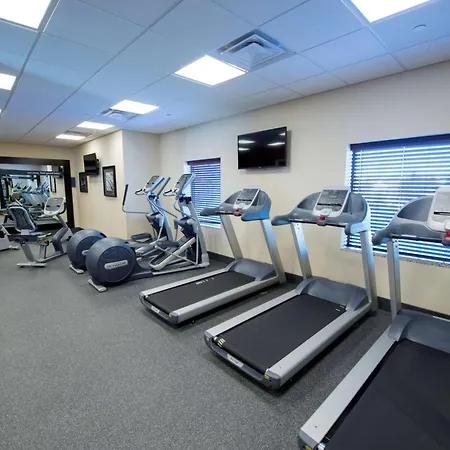 Hampton Inn & Suites Bismarck Northwest-2