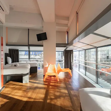 Easyhotel Rotterdam City Centre-3