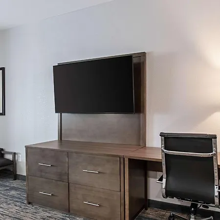 Comfort Suites Grove City - Columbus South-3