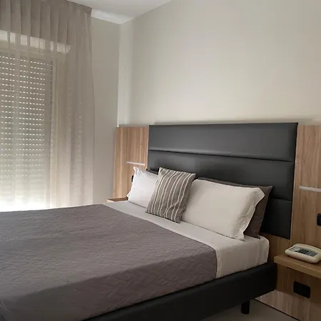Hotel Londra-3