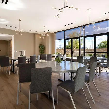 Home2 Suites By Hilton Anaheim Resort-2