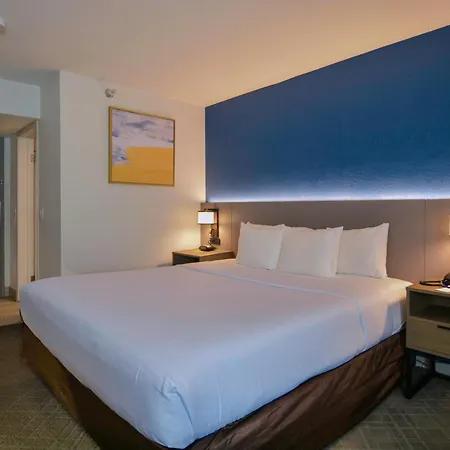 Comfort Inn & Suites Moreno Valley Near March Air Reserve Base-2
