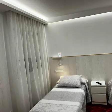 Hostal Charo II-3