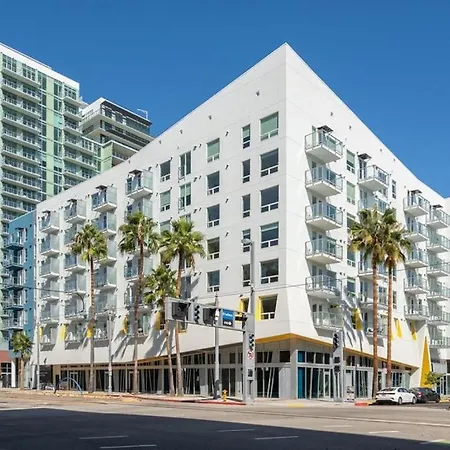 Level Long Beach - East Village-3