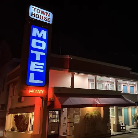 Town House Motel-3