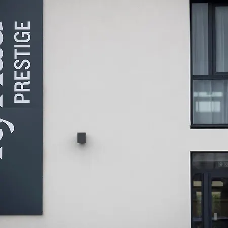 Kyriad Prestige Saint-Malo-2