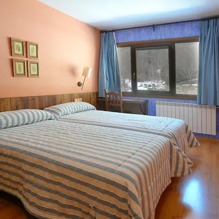 Hotel Turpí-2