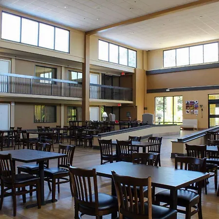 Ramada By Wyndham North Platte-2