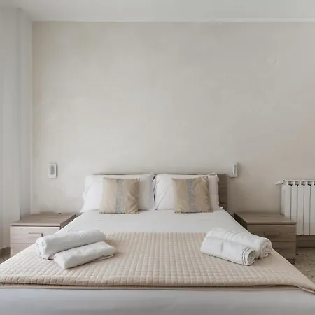 Napoli Fly Guest House 290-3