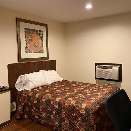 Budget Inn-2