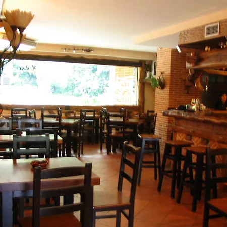Hostal Xaloa Orio-3