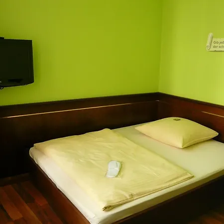 Hotel am Wilhelmsplatz-2