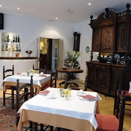 Hostal Residencia Catalina-3