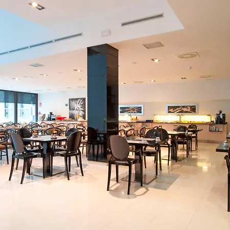 Hotel Zentral Ave-2