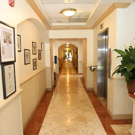 Hotel Chateaubleau-2