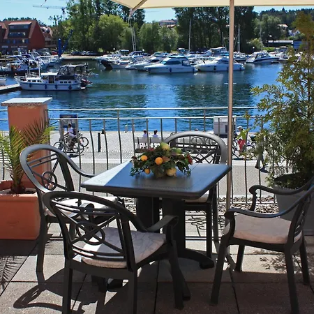 Hotel Am Yachthafen-2