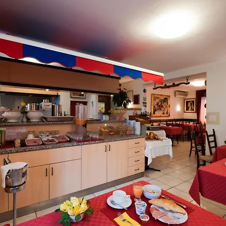 Hotel Dischma - Free Bus And Train Ticket-2