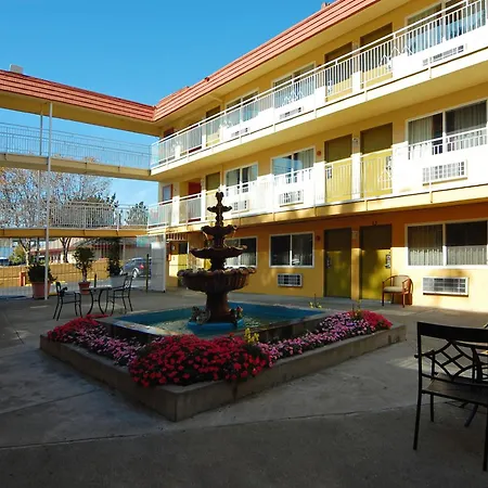 Imperial Inn Oakland-3