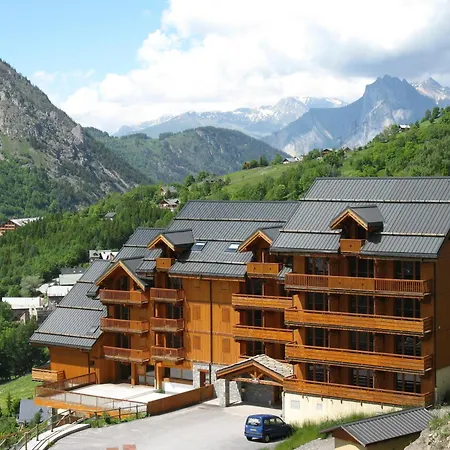 Résidence Odalys Le Hameau et les Chalets de la Vallée d'Or-3