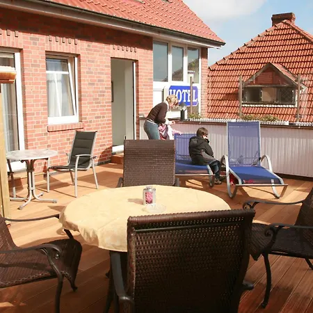 Hotel Villa Weststrand-3