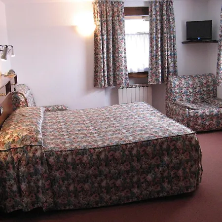 Hotel Petit Giles-2