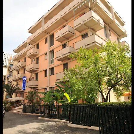 Hotel Miriam-2
