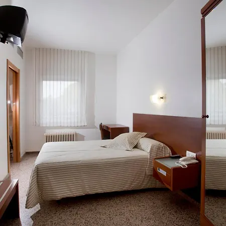 Hotel Marivella-3