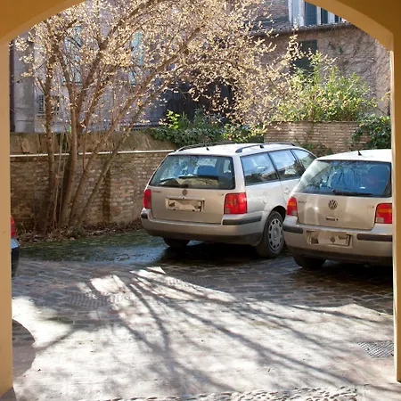 M Club De Luxe B&B-2