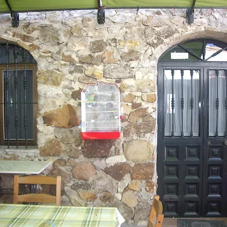 Hostal Mini Golf-3