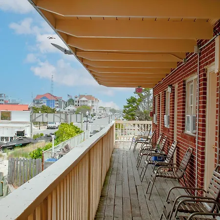 Oceanic Motel-2