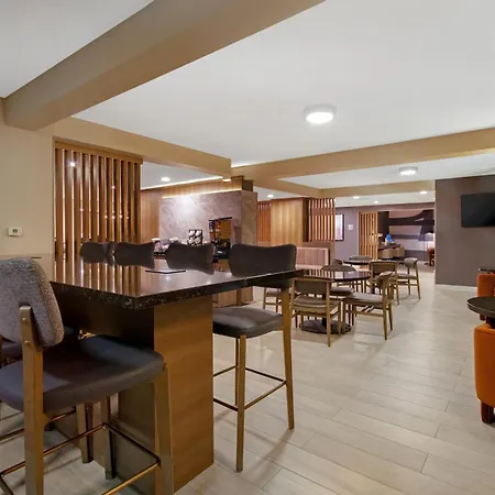 Best Western Plus Meadowlands-3