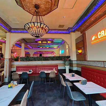 CN-Hotel-2