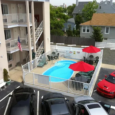 Bay Breeze Motel-2