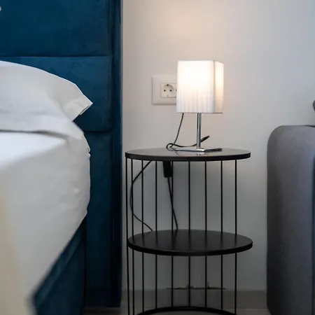 Aurora Beachfront Luxury Rooms&Suites-3