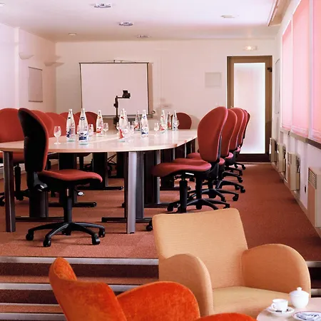Logis Hostellerie Motel Au Bois Le Sire-3