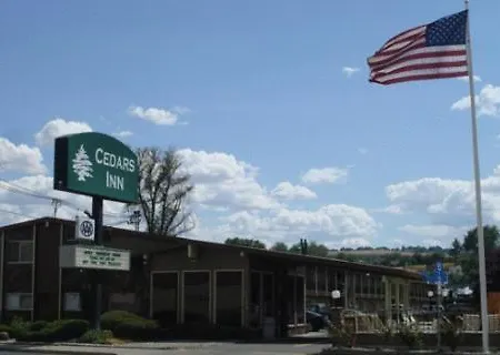 Cedars Inn Lewiston-3