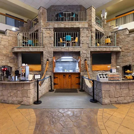 Baymont By Wyndham Shakopee-3