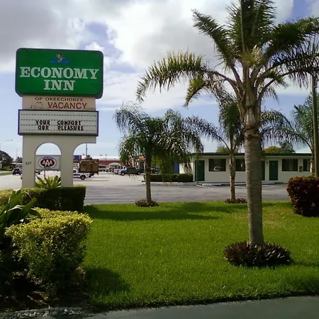 Economy Inn Okeechobee-2