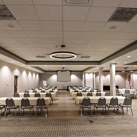 Holiday Inn Quincy By Ihg-3