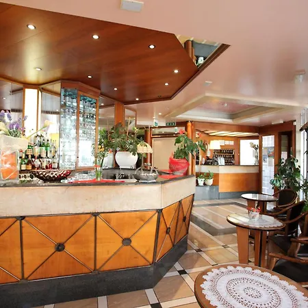 Hotel Baviera-3