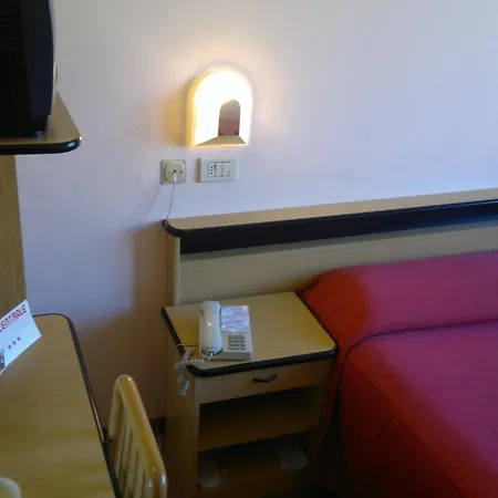 Hotel Centrale-3