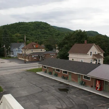 Northern Peaks Motor Inn-3