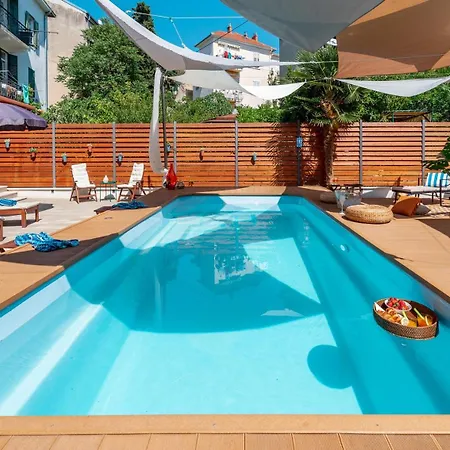 Evala Luxury Rooms With Pool And Garden-2